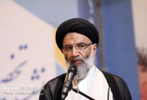 امام جمعه اهواز: صادرات غیرنفتی اهرم قدرت ملی است