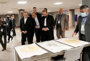 بازدید عراقچی از نمایشگاه حاشیه ای نشست منع سلاح‌های شیمیایی