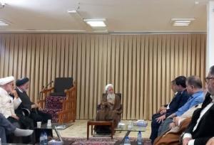 معاون اجرایی رئیس‌جمهور با آیت‌الله الله جوادی آملی دیدار و گفتگو کرد