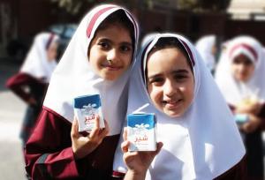 توزیع شیر رایگان در مدارس ابتدایی گناوه آغاز شد