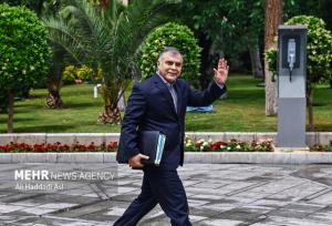 ضرورت برقراری تعادل میان تولید و مصرف بنزین با بهینه‌سازی مصرف + فیلم