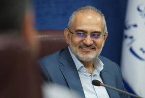 حسینی: رئیسی برای حفظ وحدت خون دل‌ خورد اما منازعات را به رسانه نکشید