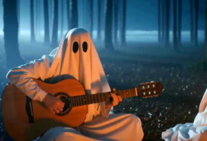 سلفی پُربازدید چهره‌های مشهور در یک پشت صحنه