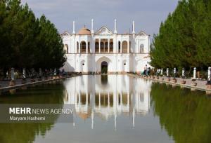 بازی نور و آب در باغ فتح آباد؛ اوج معماری هنرمندان کرمانی