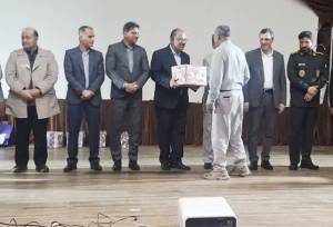 فرماندار بوشهر: خارگ در پیشانی مبارزه با استعمار قرار دارد