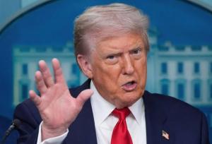 دانشگاهیان لرستان: مواضع اخیر ترامپ سخیف و مداخله‌جویانه است