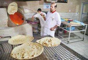 کشف بیش از ۱۰۰ کارت بانکی در یکی از خبازی‌های کرمانشاه