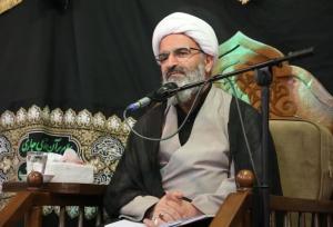 امام جمعه سمنان: نماز راه نزدیکی انسان به خدا است