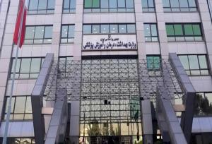وزارت بهداشت ۱۰۰ همت بدهی دارد