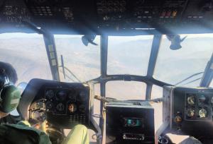 عملیات مهار حریق با بالگرد در پنجمین روز آتش‌سوزی الیت