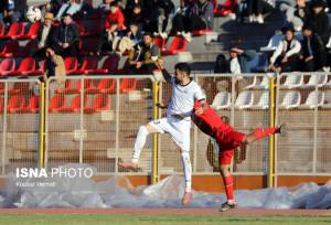 ۶ تیم دسته یک فوتبال در خطر کسر امتیاز