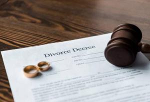 چرا لندن تبدیل به پایتختِ طلاق میلیاردرها شده؟