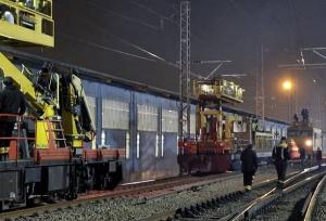 نوسازی شبکه برق خط ۵ مترو بدون توقف سرویس‌دهی ادامه دارد