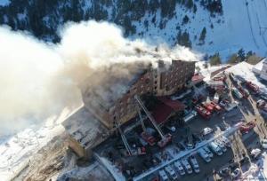 حبس ابد برای ۱۱ متهم آتش‌سوزی هتل «گرند کارتال» ترکیه