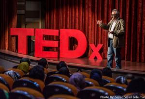 یک نقطه خاص در قلهک که زندگی در ایران را شکل پاریس می‌کرد