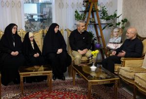 دیدار قالیباف با خانواده شهید باقری