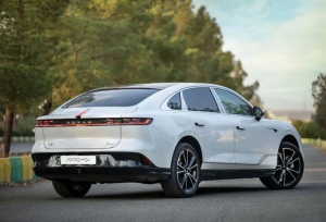 قوی‌ترین سدان بازار خودرو رونمایی شد