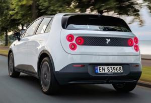 قیمت آیفون‌ پرومکس دنیای خودرو اعلام شد!