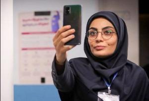 خانم صحرا اسداللهی، اصلا هم بامزه نیستید!