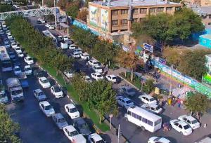 ۲ بزرگراه حکیم و همت با ترافیک پرحجم و سنگین همراه است