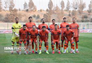 سرمربی پادیاب: بازیکنانم استقلال را بزرگ ندیدند!/ آسانی به ما بی‌احترامی کرد