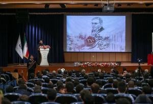 استاد حوزه علمیه: قم در معرفی سرمایه‌های معنوی الگویی برای سایر استان‌ها باشد