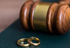 نماینده مردم قزوین در مجلس: تعیین عدد ثابت برای مهریه دخالت در احوال شخصی مردم است