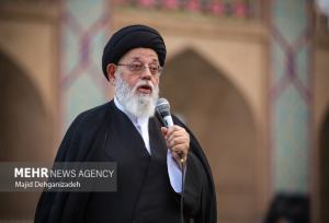 دشمن برای کوچک نمایی ضرباتی که محتمل شده تلاش می‌کند