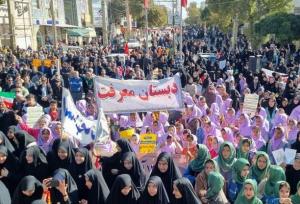 حضور پرشور قروه‌ای‌ها در راهپیمایی ۱۳ آبان