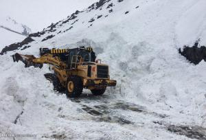 مرزنشینان گرفتار در برف و کولاک در ماکو نجات یافتند