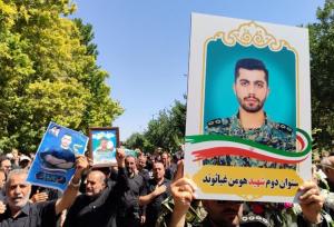تشییع پیکر مطهر شهید مدافع وطن، محمد برومندنژاد