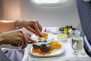 اصلاح تغذیه پروازها؛ مسیر جدیدی برای سلامت مسافران