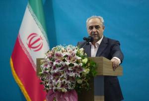 اشتغال بیش از ۱۳۰۰ نفر در کارخانه کشت و صنعت دشت میوه آذربایجان