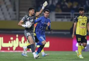 ‏استقلال بیخ گوش پرسپولیس و سپاهان!