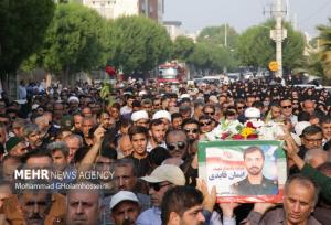 پیکر پاک شهید ایمان قائدی در بوشهر تشییع شد