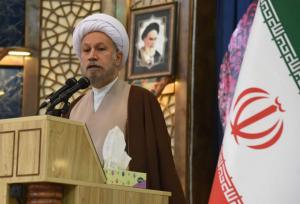 امام جمعه شیراز: ملت ایران از تهدیدها هراسی به دل راه نمی دهند