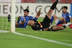 پیروزی استقلال مقابل المحرق بحرین در نیمه اول