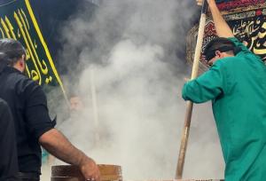 آئین سنتی ۱۵ ساله سمنوپزان در فردیس