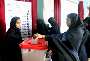 انتخابات شورای دانش‌آموزی در مدارس شهرستان دیر برگزار شد