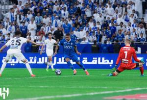 الهلال ۴ روز پس از استقلال صدرنشین شد