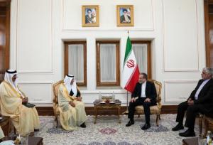 گفتگوی معاون سیاسی وزیرخارجه عربستان و عراقچی برای گسترش روابط دوجانبه