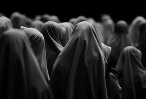 وضعیت عرضه پوشاک عفیفانه در سطح تهران بهبود می‌یابد / قیمت هر قواره چادر مشکی زیر ۵۰۰ هزار تومان
