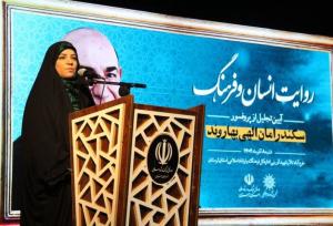 نباید نسل جوان با ریشه‌ها و داشته‌های هویتی خود فاصله بگیرد