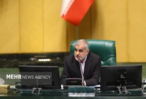 نیکزاد: استیضاح وزرا از دستورکار مجلس خارج نشده است