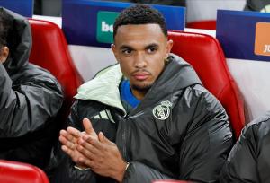 هو شدن الکساندر آرنولد در بازگشت به آنفیلد