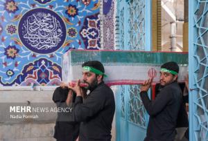 اقامه نماز بر پیکر پاک شهدای گمنام دفاع مقدس در زاهدان