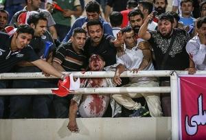 اتفاق جدید در باشگاه فرهنگی - ورزشی پرسپولیس؛ هوادار زیر مشت و لگد!