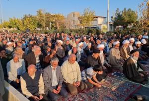 نیایش جمعی شاهرودی‌ها برای باران؛ نماز استسقا اقامه شد