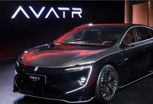 آزمایش درَگ Avatr ۱۲ به‌صورت زنده، ماسک دعوت شد، منتقد کنار گذاشته شد