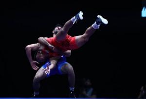 ۲ پیروزی کشتی‌گیران روس در فینال+ فیلم